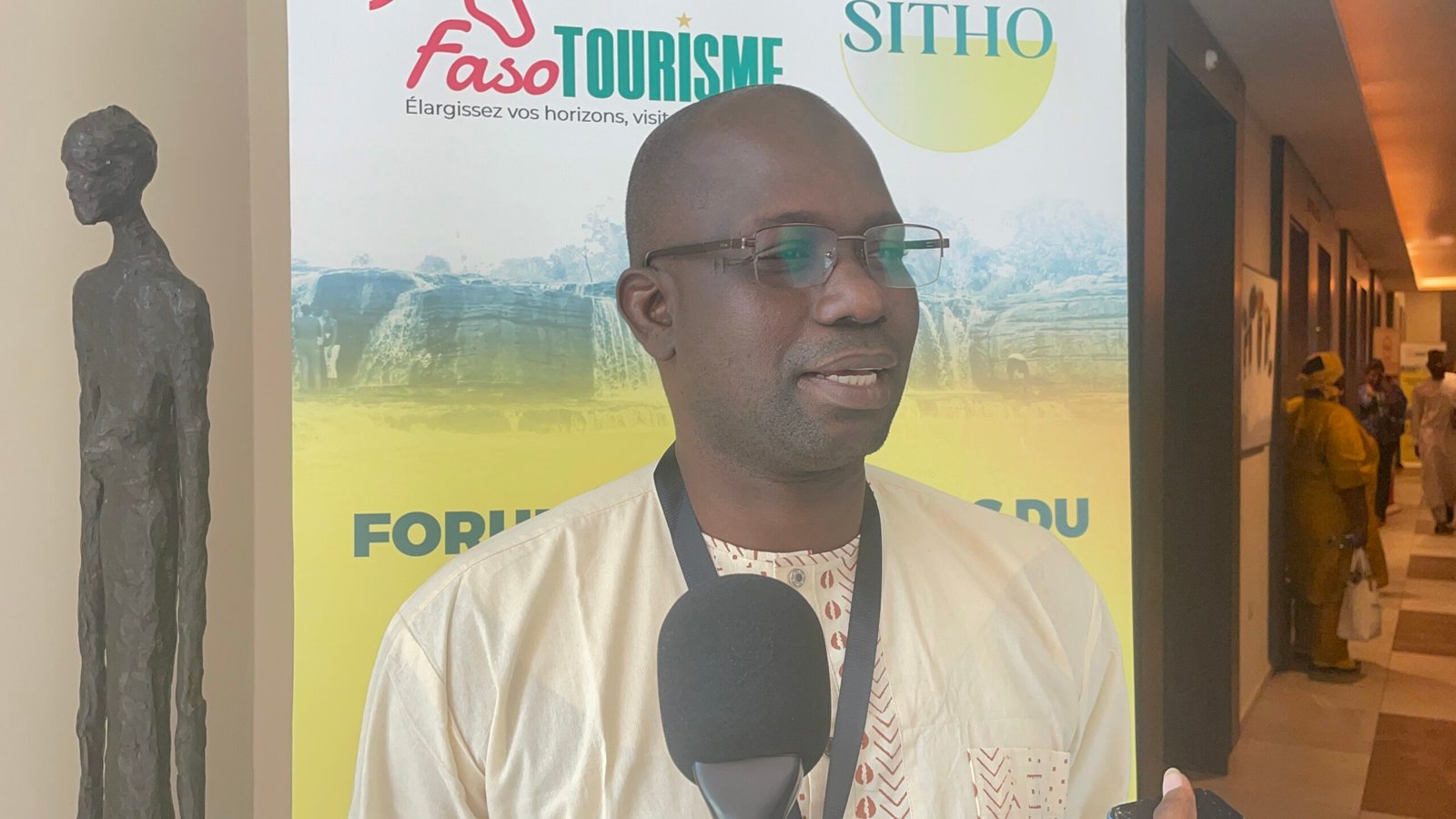 Djibril Guissé présente les enjeux du branding territorial pour le tourisme AES
