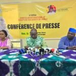 Membres du comité d'organisation du Symposium de Laongo 2026 face aux journalistes burkinabè.